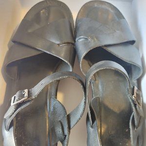 Black platform Kork-Ease ankle strap Ava sandals Size 9